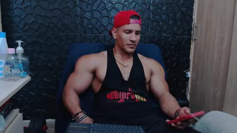 Snapshot of viktorherrera chatting on 02-09-26, 08:57 Viktor Herrera online show from 02-09-26, 08:57