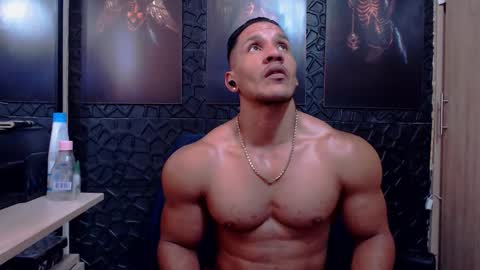 Snapshot of viktorherrera chatting on 03-04-26, 06:58 Viktor Herrera online show from 03-04-26, 06:58