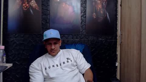 Snapshot of viktorherrera chatting on 03-10-26, 03:44 Viktor Herrera online show from 03-10-26, 03:44