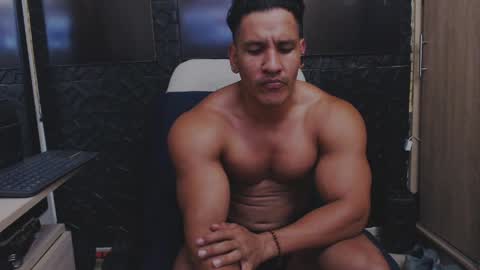 Viktor Herrera online show from 05-27-26, 06:10