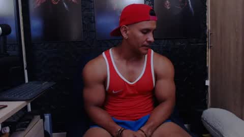 Viktor Herrera online show from 06-17-26, 03:13