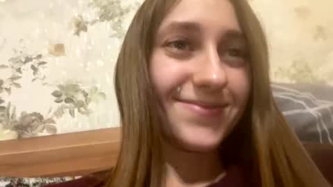 Snapshot of viktoria9898 chatting on 02-03-25, 12:47 Sweett online show from 02-03-25, 12:47