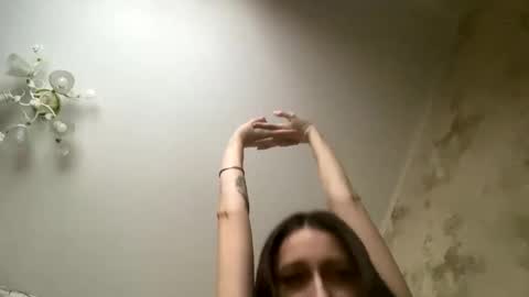 Snapshot of viktoria9898 chatting on 02-11-25, 01:20 Sweett online show from 02-11-25, 01:20