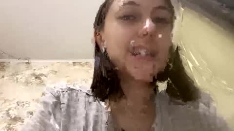 Snapshot of viktoria9898 chatting on 12-04-25, 11:30 Sweett online show from 12-04-25, 11:30