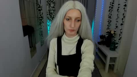 Snapshot of viktoriaclarrk chatting on 12-01-25, 06:40 Viktoria online show from 12-01-25, 06:40
