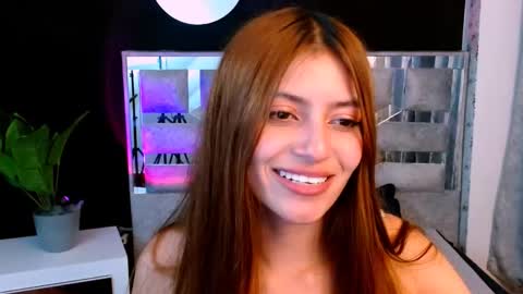Snapshot of viky_evanss chatting on 10-17-25, 07:27 viky_evanss online show from 10-17-25, 07:27