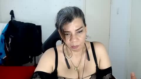 VIKY ADAMS online show from 03-05-25, 02:14