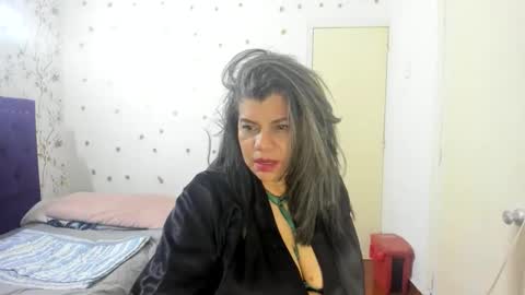 VIKY ADAMS online show from 05-01-26, 09:03