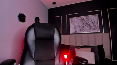 Victoria online show from 12-13-25, 11:21