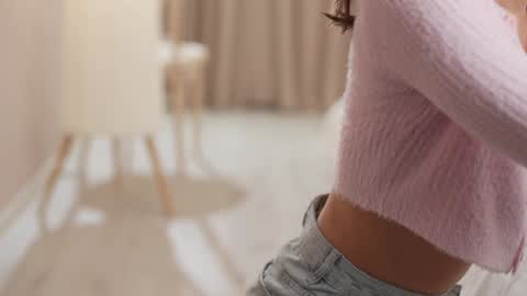 Snapshot of villanelle_l chatting on 01-13-25, 11:52 Lana online show from 01-13-25, 11:52