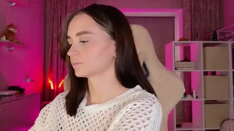 Snapshot of villuuvargas chatting on 03-05-25, 02:36 Eva online show from 03-05-25, 02:36