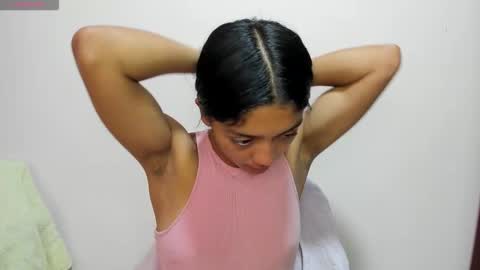 Snapshot of vinaly_y chatting on 12-18-25, 09:43 Vinaly online show from 12-18-25, 09:43