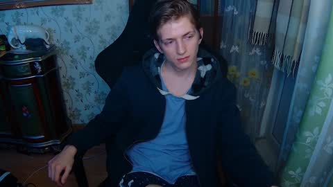 Snapshot of vince__dice chatting on 12-22-24, 07:52 Dimoooooon online show from 12-22-24, 07:52
