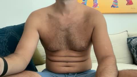 Snapshot of vincee2 chatting on 09-28-25, 02:22 vincee2 online show from 09-28-25, 02:22