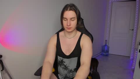 Vincent Strong online show from 01-10-25, 06:31