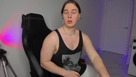 Vincent Strong online show from 01-31-25, 08:11