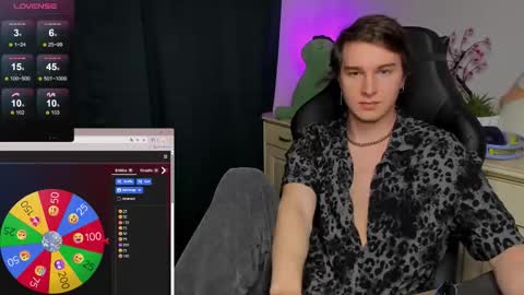 Vincent Strong online show from 11-08-25, 09:09