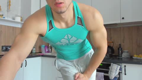 Vincent.  uncut 18cm online show from 02-06-25, 08:50