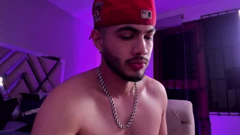 Snapshot of vincentblack_ chatting on 12-01-25, 04:06 Vincent online show from 12-01-25, 04:06