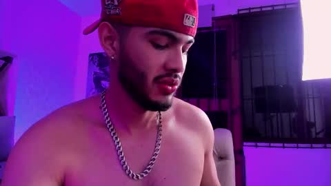 Snapshot of vincentblack_ chatting on 12-03-25, 03:14 Vincent online show from 12-03-25, 03:14