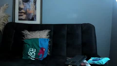 Snapshot of vincentsartori chatting on 10-28-25, 06:17 Vincent Sartori online show from 10-28-25, 06:17