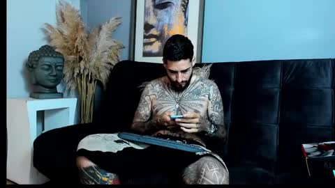 Snapshot of vincentsartori chatting on 10-30-25, 01:12 Vincent Sartori online show from 10-30-25, 01:12