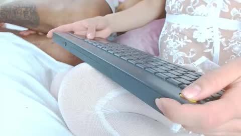 vinitryjhonson online show from 10-16-25, 08:48