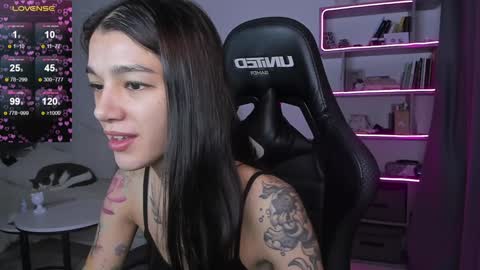 vinkitinkii online show from 12-30-24, 07:26