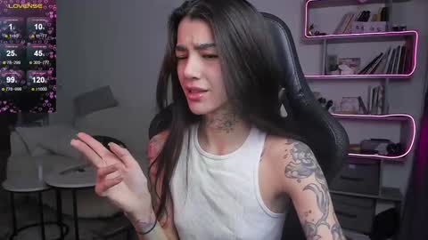 vinkitinkii online show from 02-22-25, 07:56