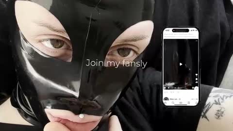 Diva Silvia online show from 12-22-25, 06:49