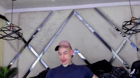 Snapshot of vinzenzrizzo chatting on 01-15-26, 09:58 ---Vinzen--- online show from 01-15-26, 09:58