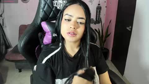 Daniela online show from 09-24-25, 03:43