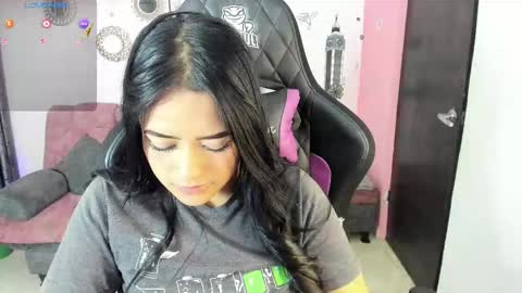 Daniela online show from 10-08-25, 05:16