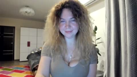 Snapshot of viodetta chatting on 12-22-24, 07:42 viodetta online show from 12-22-24, 07:42