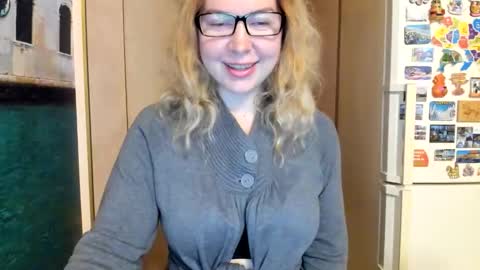 Snapshot of viodetta chatting on 10-24-25, 06:59 viodetta online show from 10-24-25, 06:59