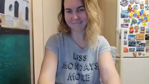 Snapshot of viodetta chatting on 11-30-25, 07:40 viodetta online show from 11-30-25, 07:40