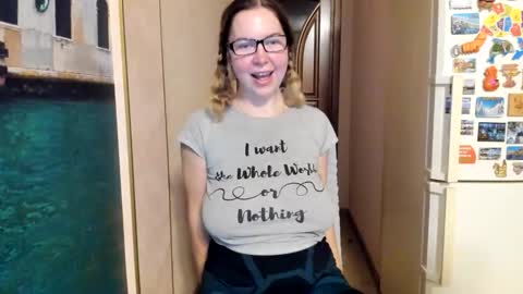 Snapshot of viodetta chatting on 12-20-25, 05:53 viodetta online show from 12-20-25, 05:53