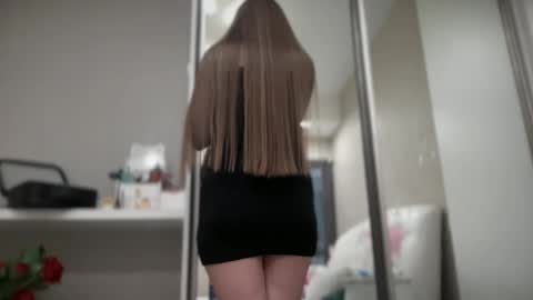 Funny  girl online show from 03-05-25, 07:38