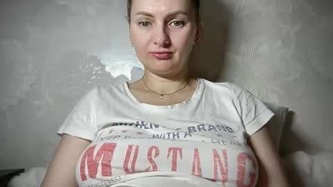 Funny  girl online show from 04-19-26, 11:42