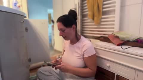 Snapshot of viola_beck chatting on 07-19-26, 04:44 Vio online show from 07-19-26, 04:44