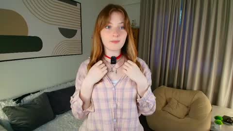 Viola but friends call me Sisi online show from 04-11-26, 04:00