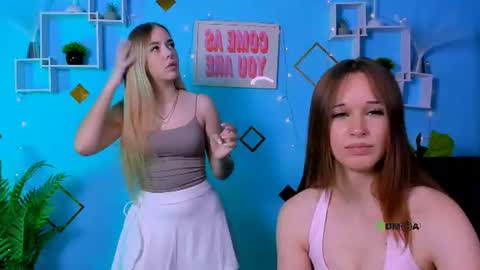 viola_sweet_ online show from 07-01-26, 09:22