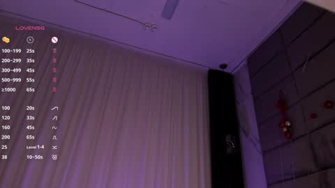 Snapshot of viola_wilson chatting on 01-10-25, 03:39 Viola online show from 01-10-25, 03:39