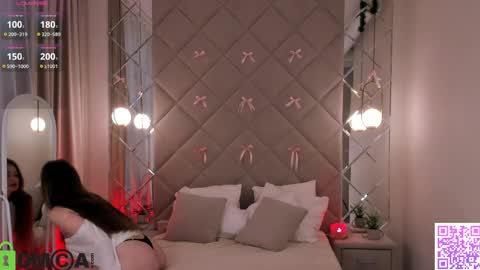 Viola online show from 04-04-26, 01:04