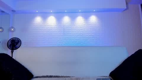 Snapshot of violeet_scott chatting on 01-21-25, 10:41 Violett Everyday From 0530 to 1430 Col Time online show from 01-21-25, 10:41