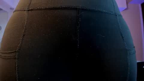 Snapshot of violeet_scott chatting on 02-10-25, 04:47 Violett Everyday From 0530 to 1430 Col Time online show from 02-10-25, 04:47