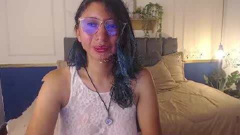 Snapshot of violet_2003 chatting on 04-07-26, 02:28 V I O L E T online show from 04-07-26, 02:28
