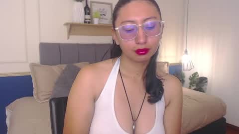 Snapshot of violet_2003 chatting on 04-14-26, 02:12 V I O L E T online show from 04-14-26, 02:12