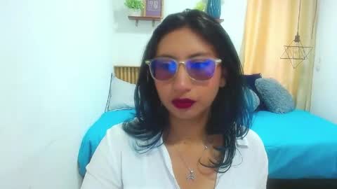 Snapshot of violet_2003 chatting on 05-07-26, 02:00 V I O L E T online show from 05-07-26, 02:00