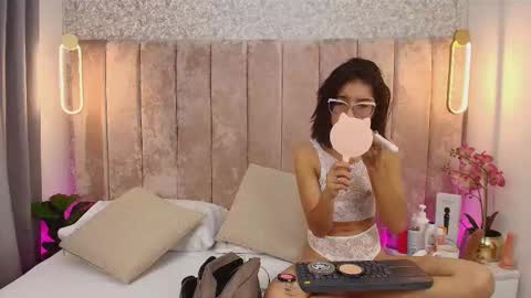 Violeta online show from 09-11-25, 01:00